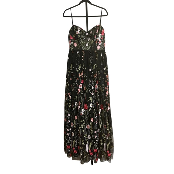 City Studios juniors floral embroidered mesh gown, size 11 - Picture 4 of 9